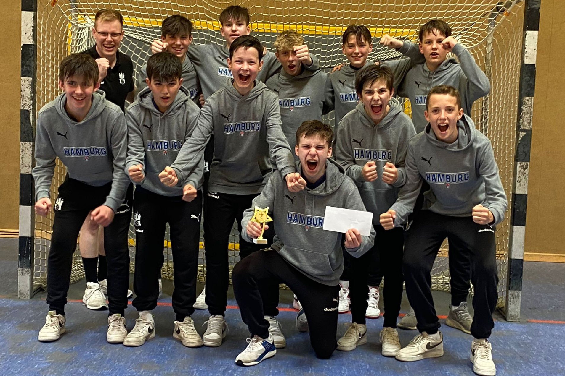 Erfolgreicher erster Leistungsvergleich der neu formierten U15 beim Volksbank-Cup Handball Sport Verein Hamburg